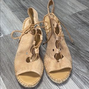 Tan wedges